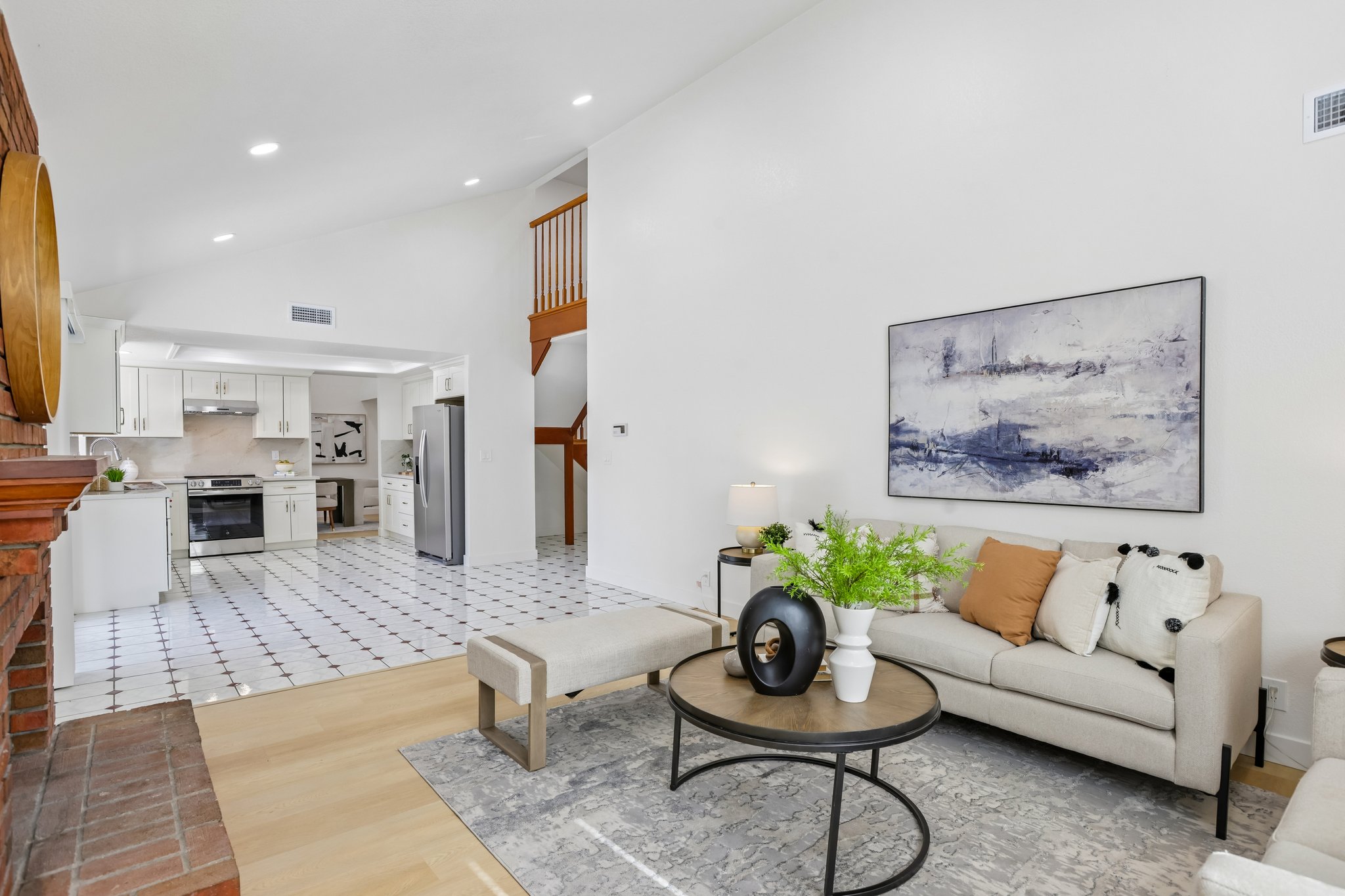 239541 - 3405 Cedardale Dr-S2908-013.jpg