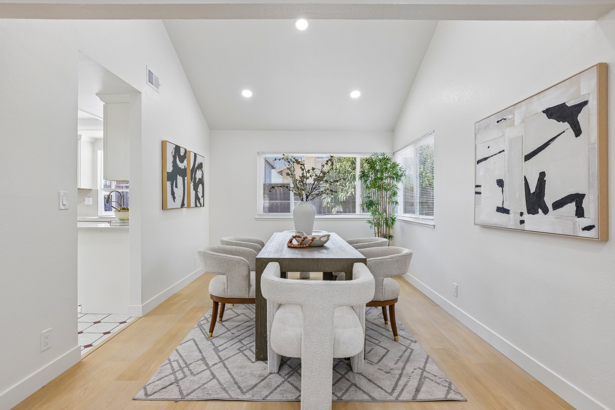239541 - 3405 Cedardale Dr-S2908-016.jpg