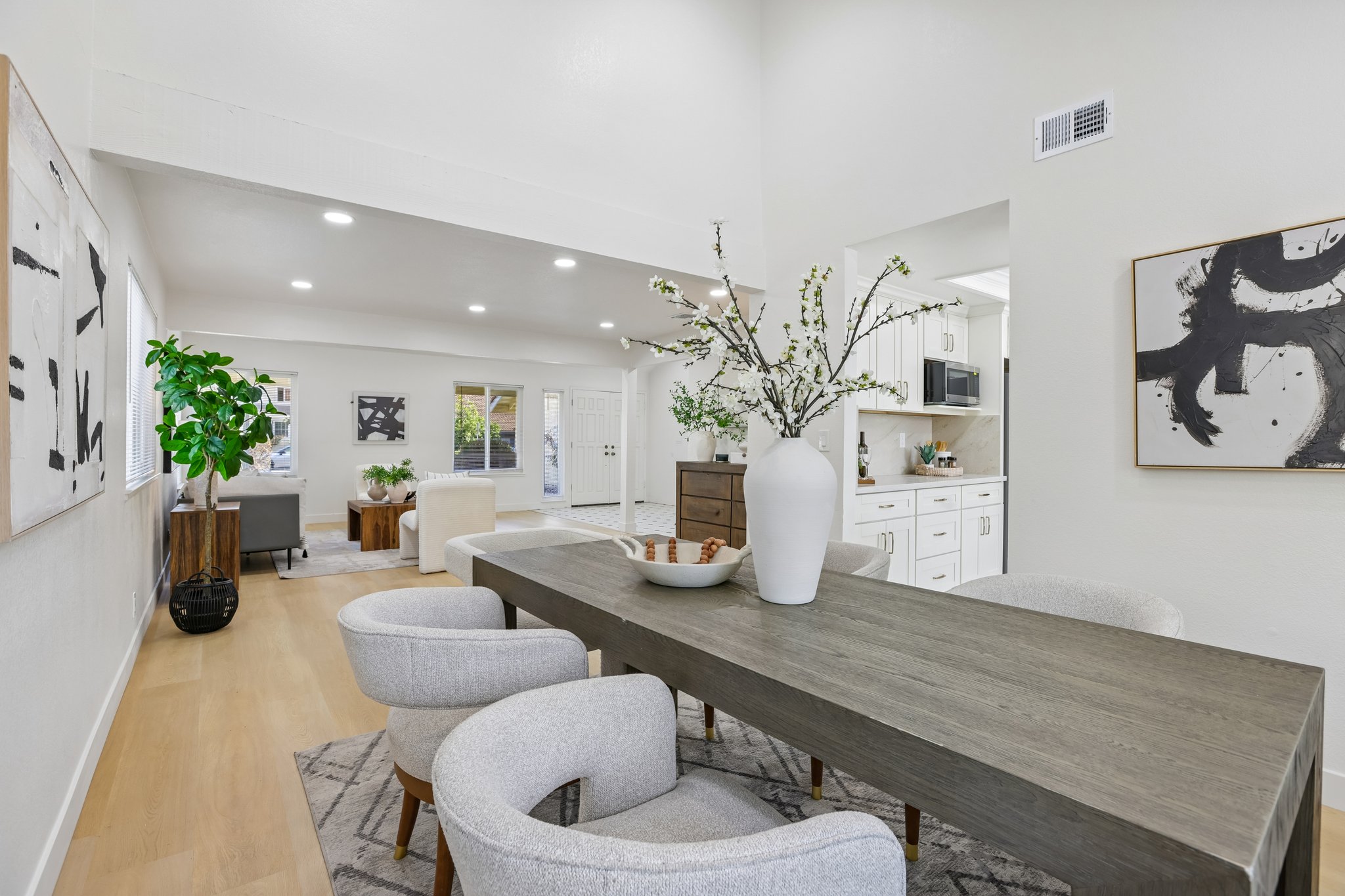 239541 - 3405 Cedardale Dr-S2908-017.jpg