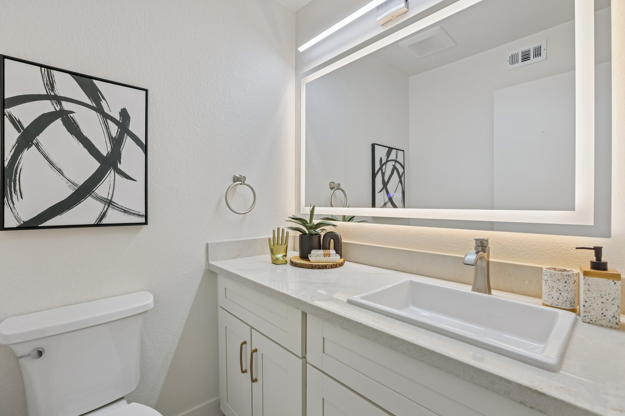 239541 - 3405 Cedardale Dr-S2908-028.jpg