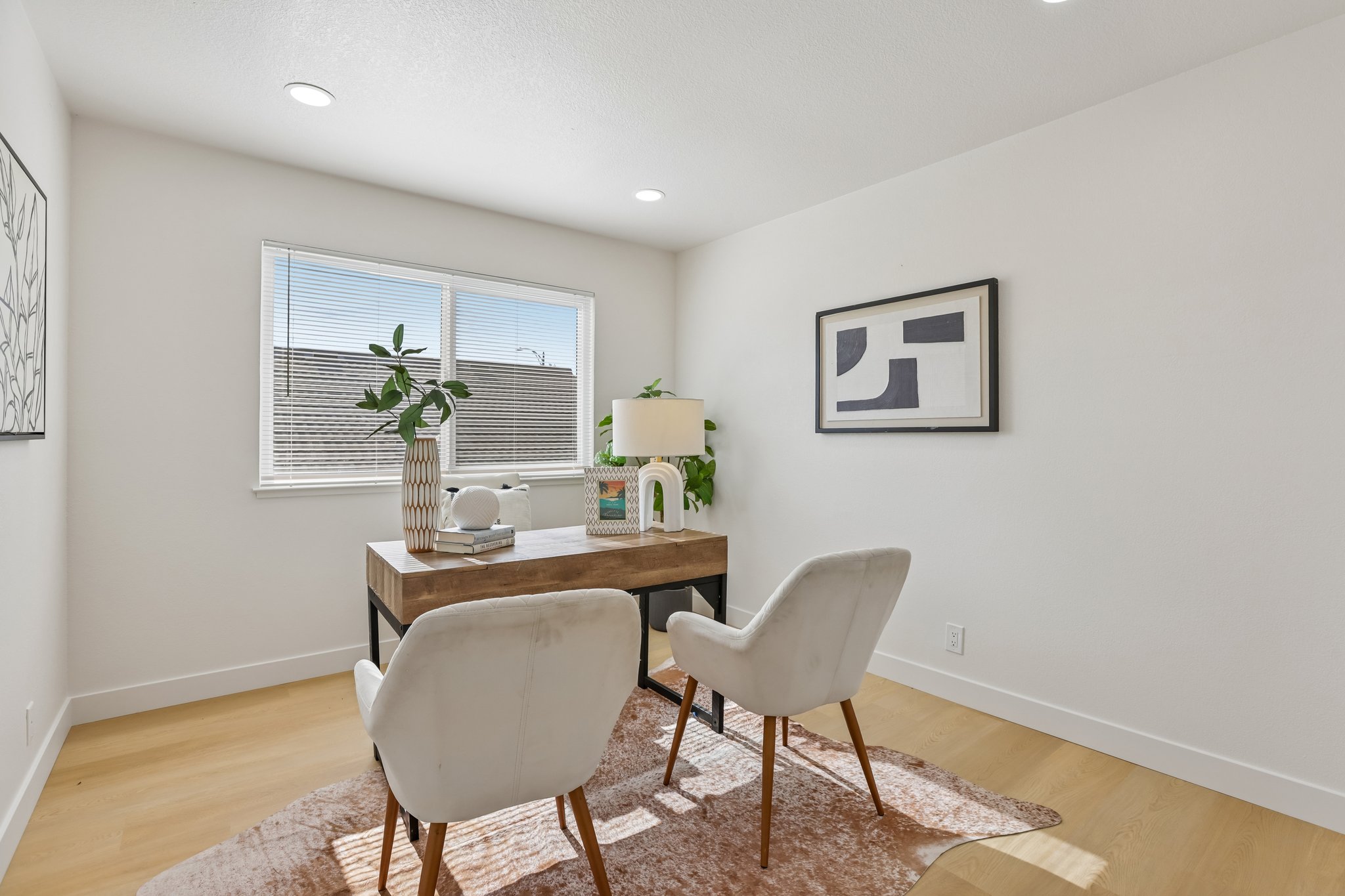 239541 - 3405 Cedardale Dr-S2908-032.jpg