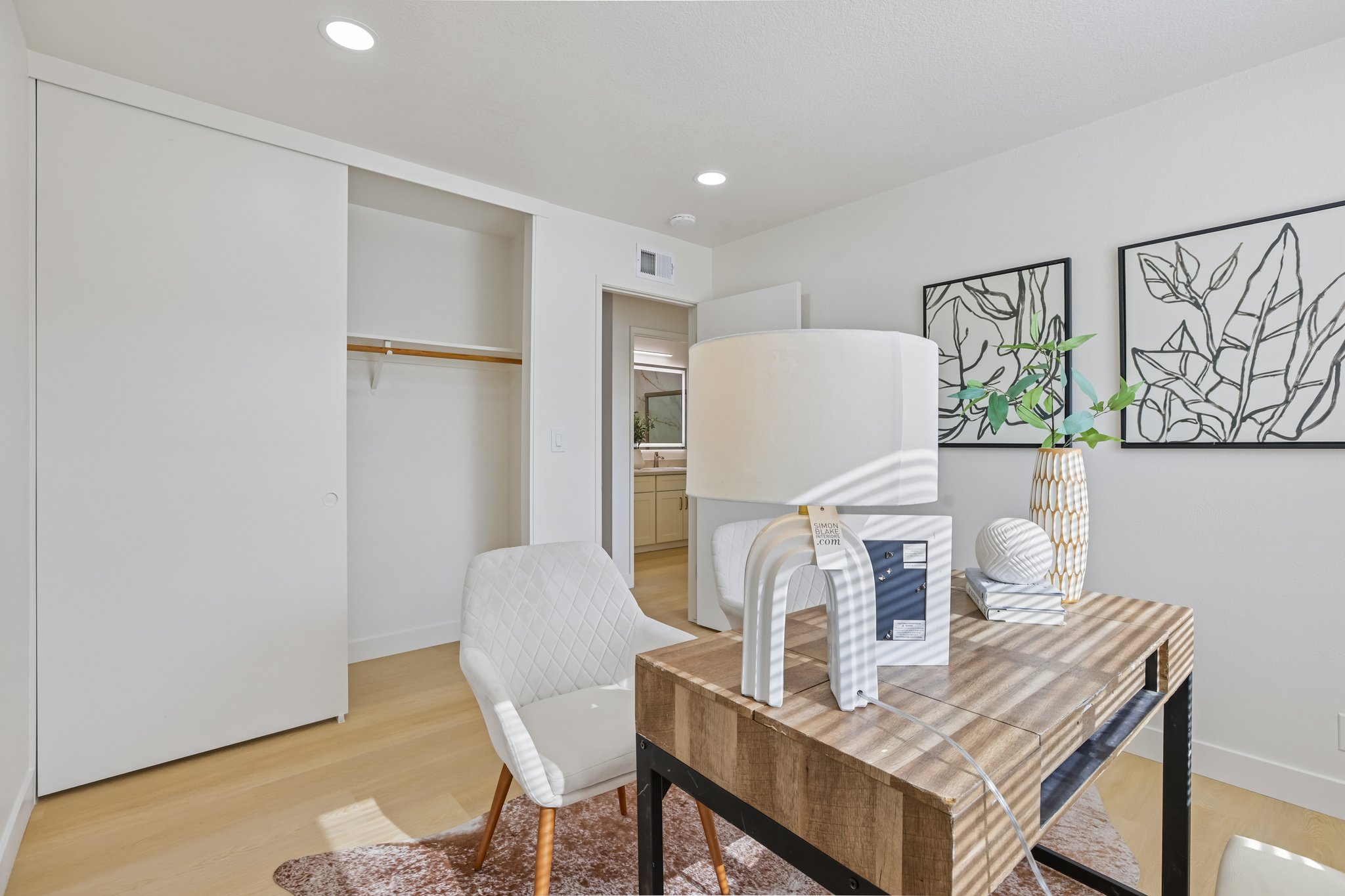 239541 - 3405 Cedardale Dr-S2908-034.jpg