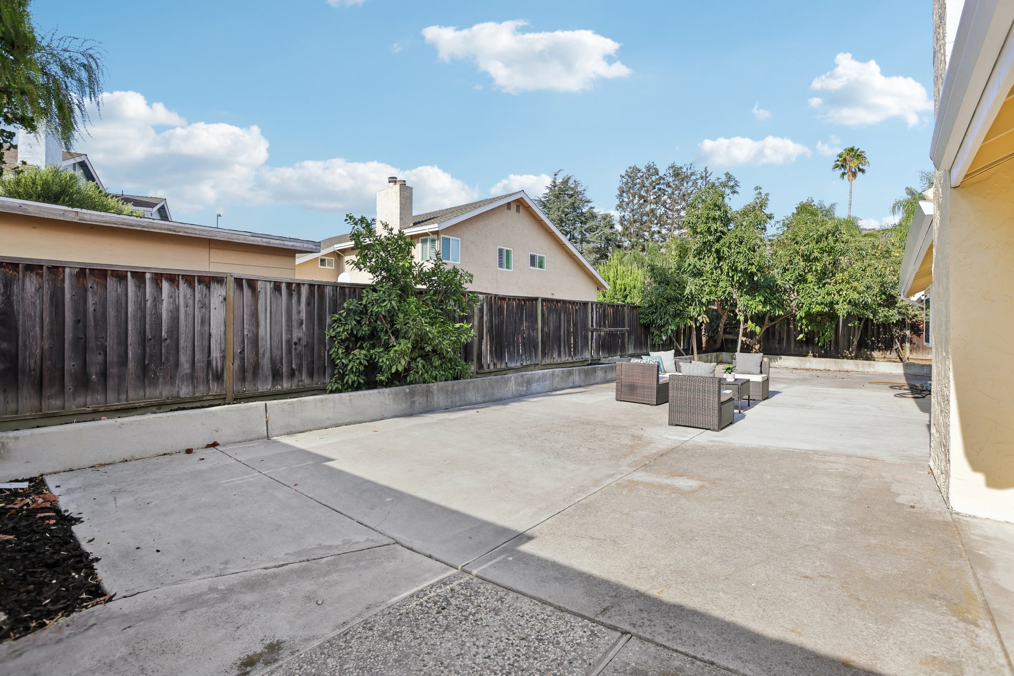 239541 - 3405 Cedardale Dr-S2908-059.jpg