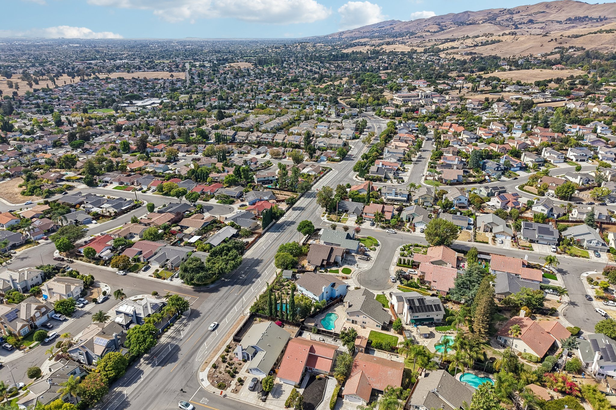 239541 - 3405 Cedardale Dr-S2908-073.jpg
