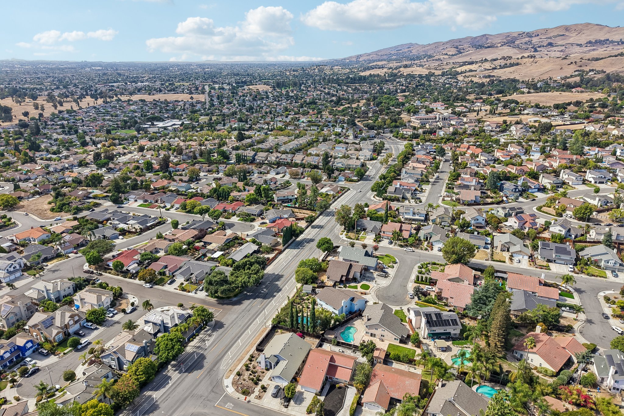 239541 - 3405 Cedardale Dr-S2908-074.jpg