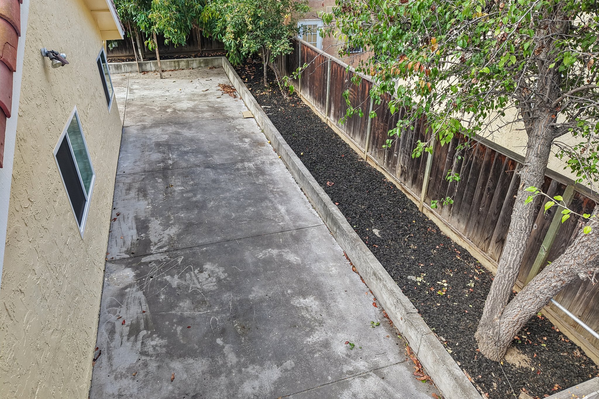 239541 - 3405 Cedardale Dr-S2908-081.jpg