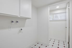 239541 - 3405 Cedardale Dr-S2908-026.jpg