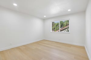 239541 - 3405 Cedardale Dr-S2908-041.jpg