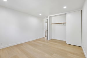 239541 - 3405 Cedardale Dr-S2908-043.jpg