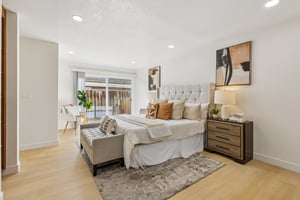 239541 - 3405 Cedardale Dr-S2908-044.jpg