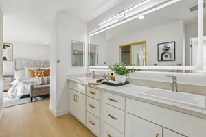239541 - 3405 Cedardale Dr-S2908-051.jpg
