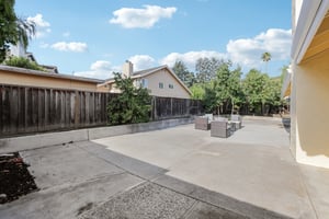 239541 - 3405 Cedardale Dr-S2908-058.jpg