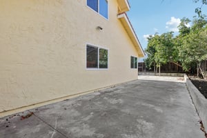 239541 - 3405 Cedardale Dr-S2908-065.jpg