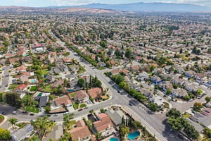 239541 - 3405 Cedardale Dr-S2908-075.jpg