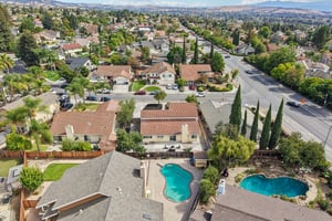 239541 - 3405 Cedardale Dr-S2908-078.jpg