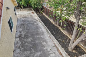 239541 - 3405 Cedardale Dr-S2908-081.jpg