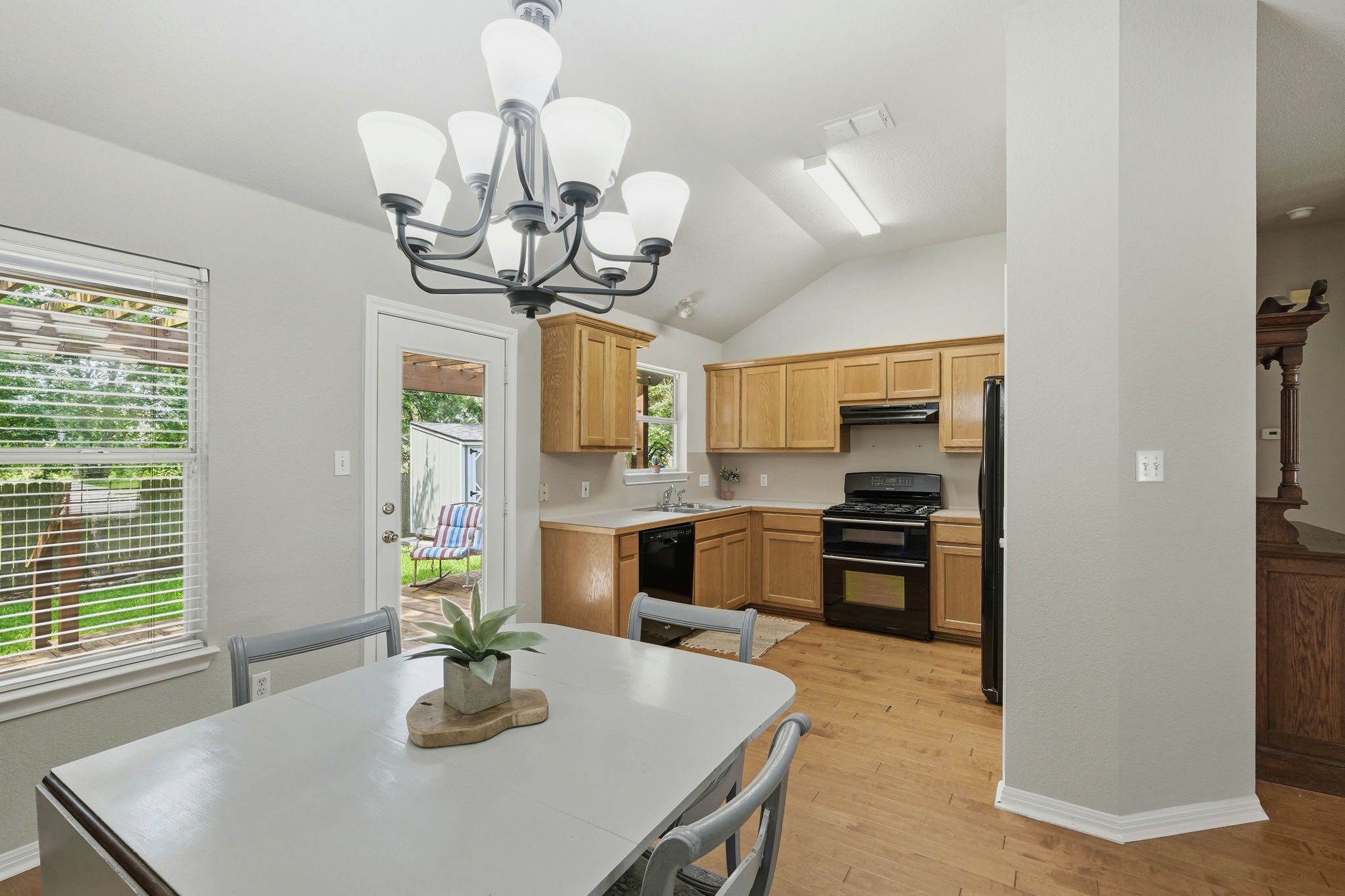 Dining/Kitchen