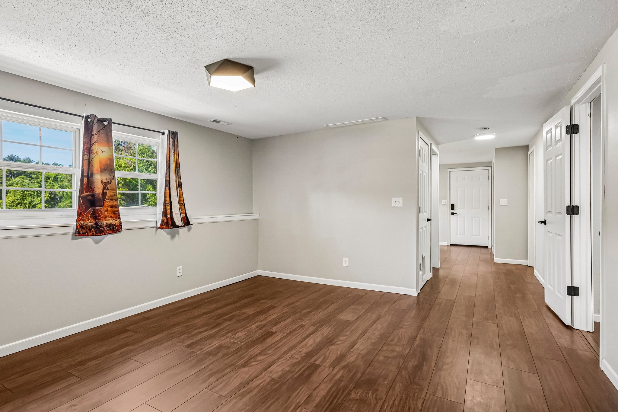 Sailboat Ct-S1908-027.jpg