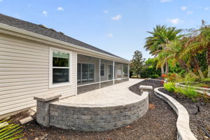 EXPANSIVE PAVER Patio with Knee High Wall