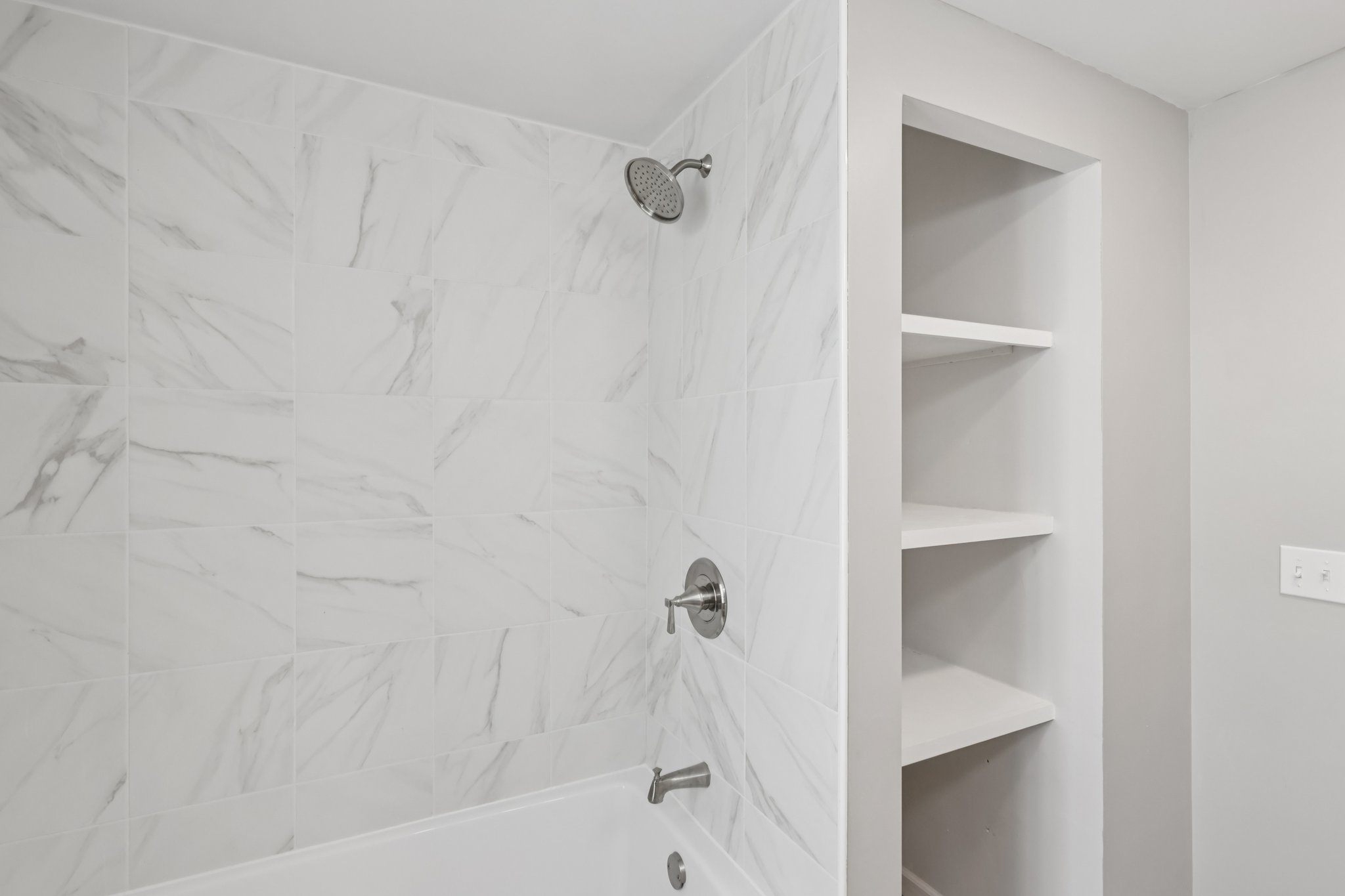 Rocky River Dr-S0312-032.jpg