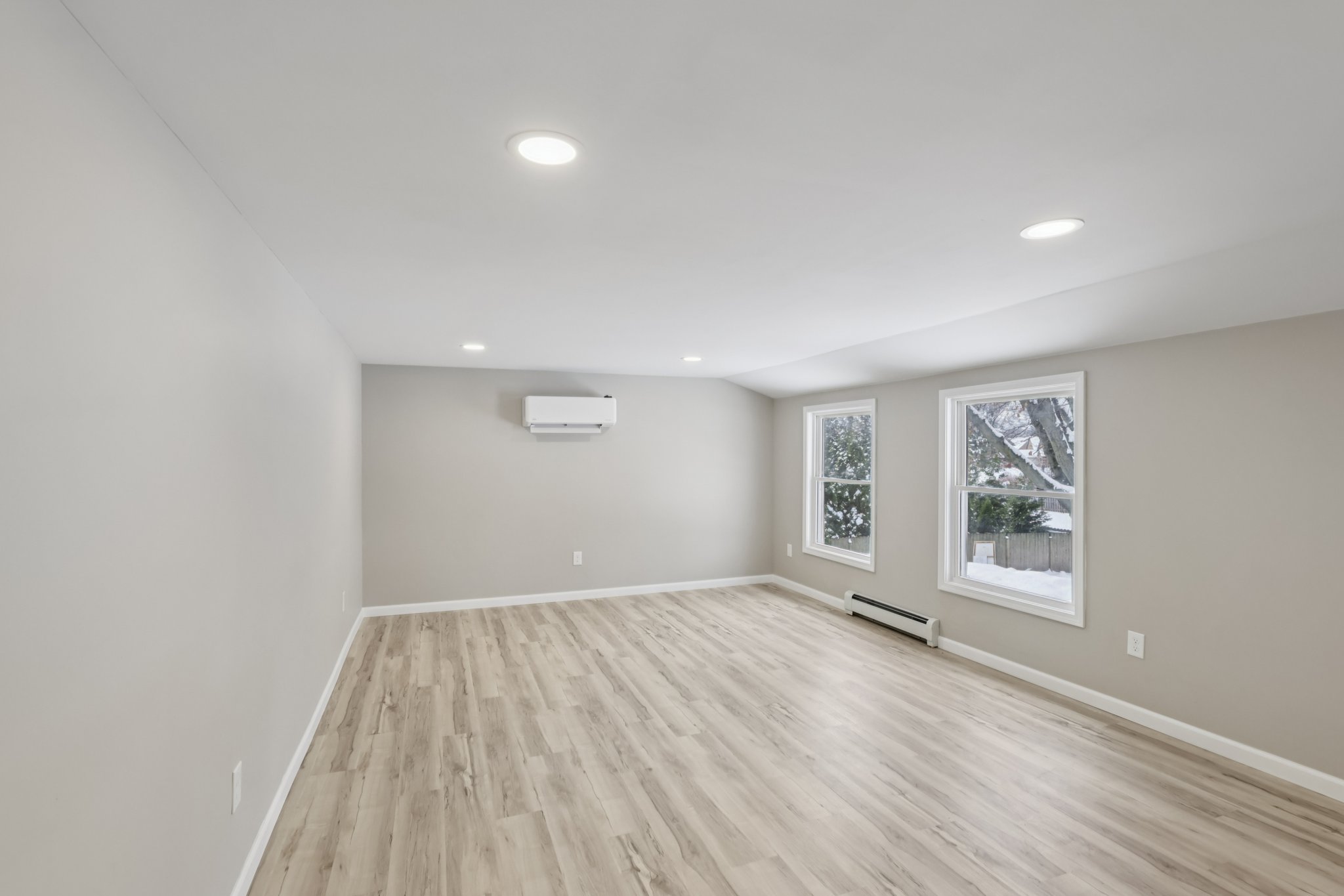 Rocky River Dr-S0312-037.jpg