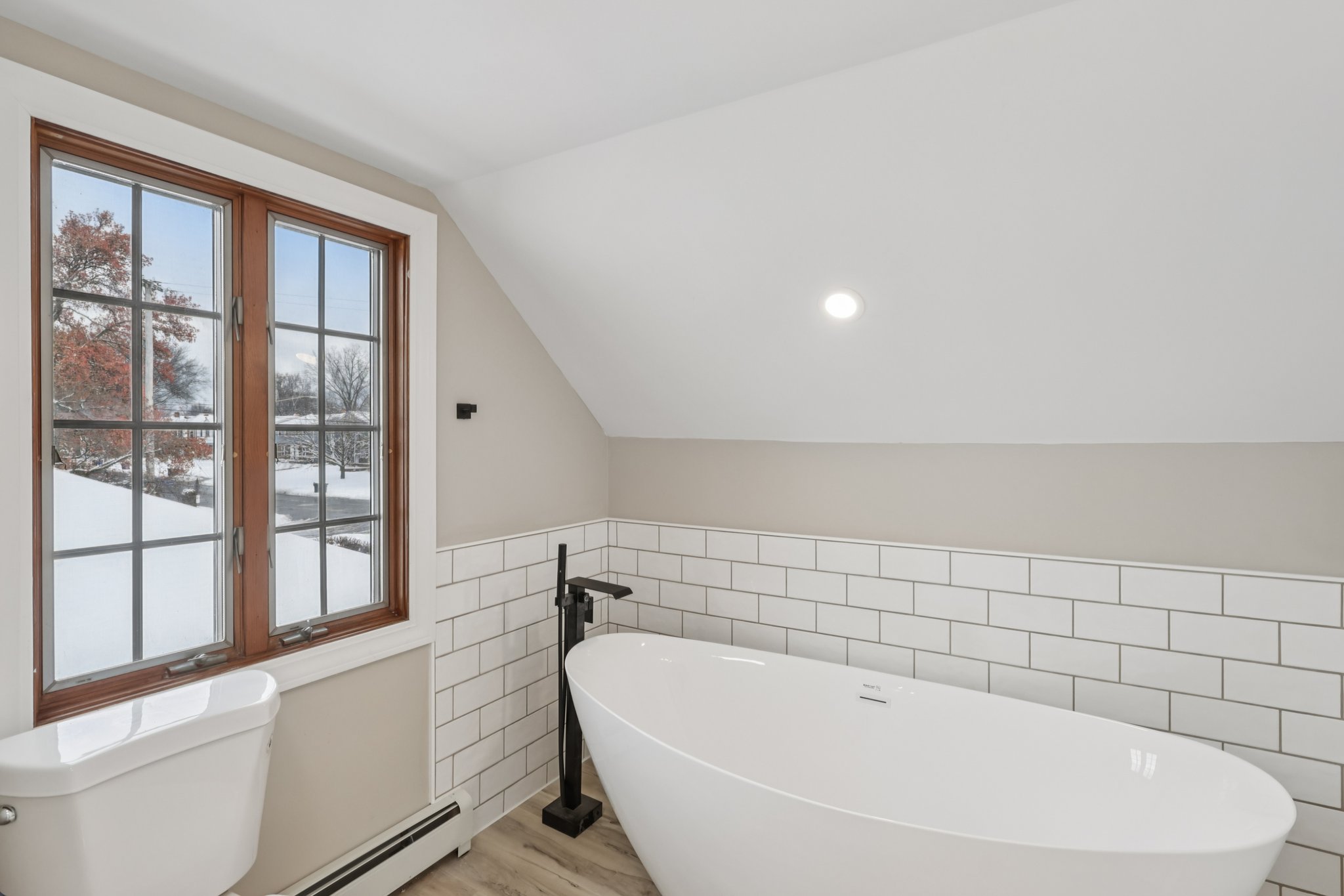 Rocky River Dr-S0312-046.jpg