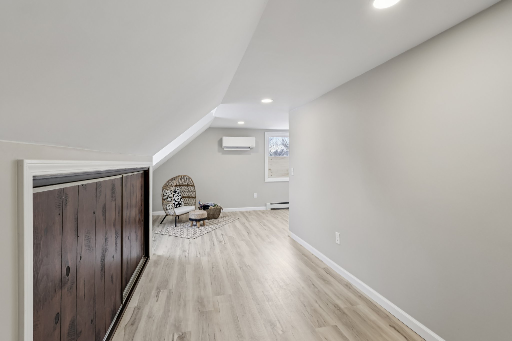 Rocky River Dr-S0312-047.jpg