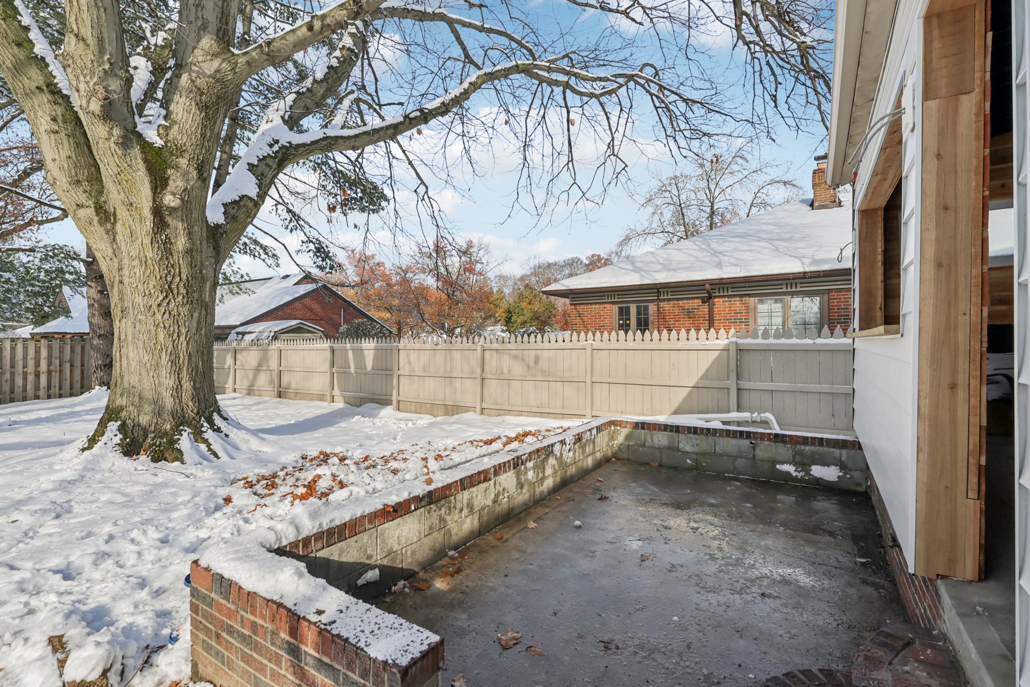 Rocky River Dr-S0312-075.jpg