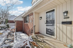 Rocky River Dr-S0312-006.jpg