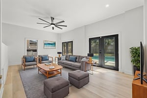 0S0A4994 virtually staged.jpeg