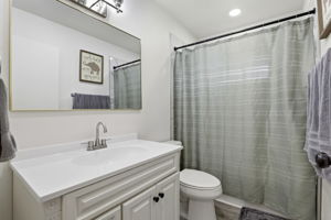  Photo 49
