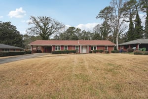 W Manor Ln-S0301-002.jpg