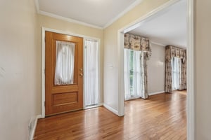 W Manor Ln-S0301-005.jpg