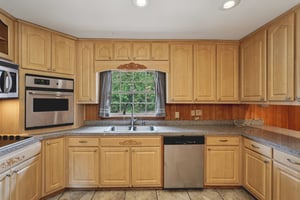 W Manor Ln-S0301-011.jpg