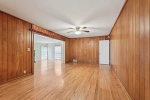 W Manor Ln-S0301-022.jpg