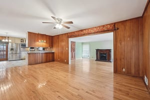 W Manor Ln-S0301-023.jpg