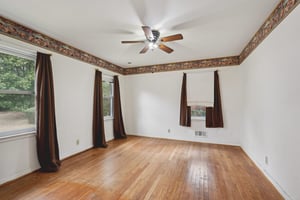 W Manor Ln-S0301-033.jpg