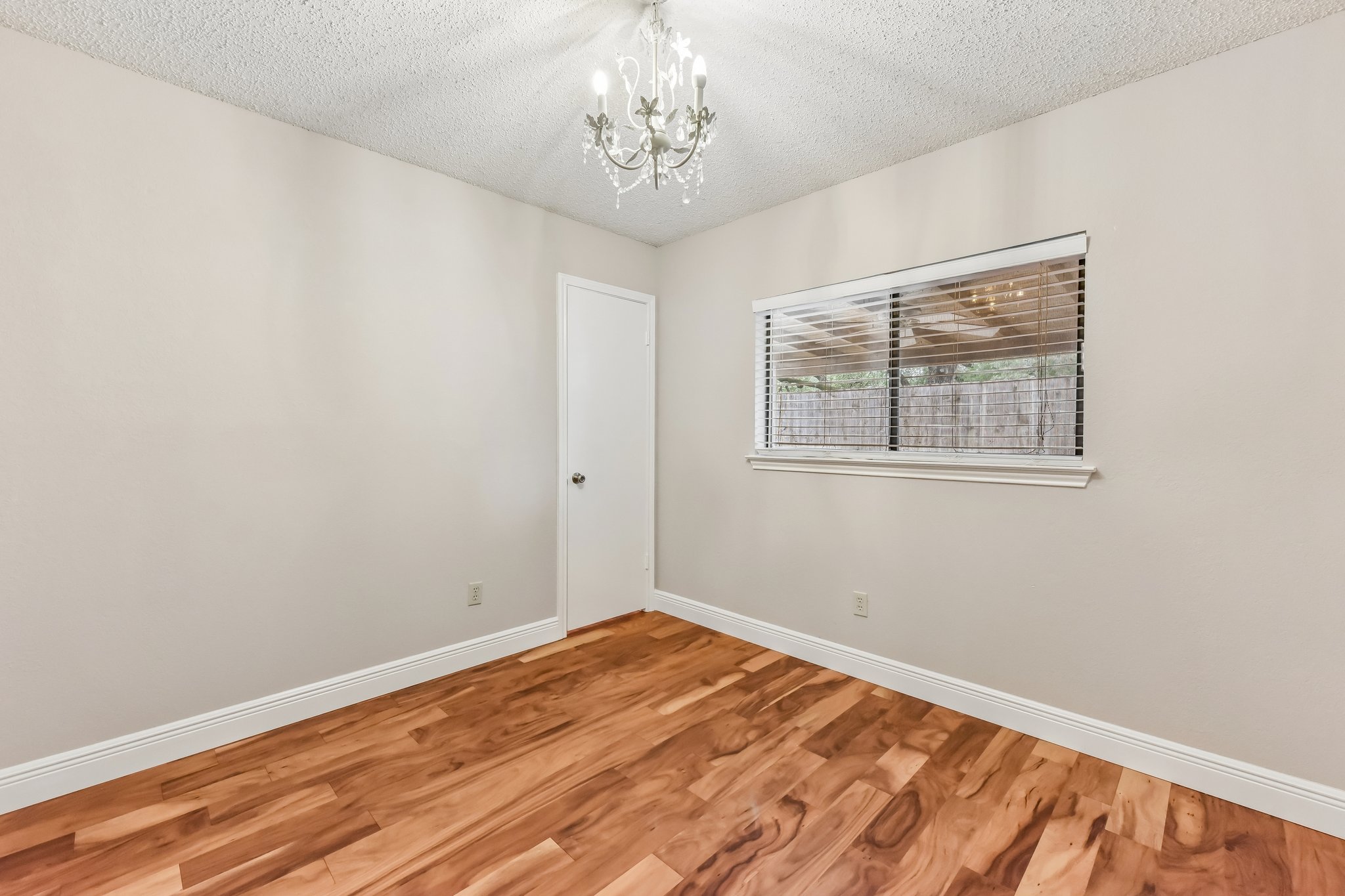Larkspur Way-S2805-017.jpg