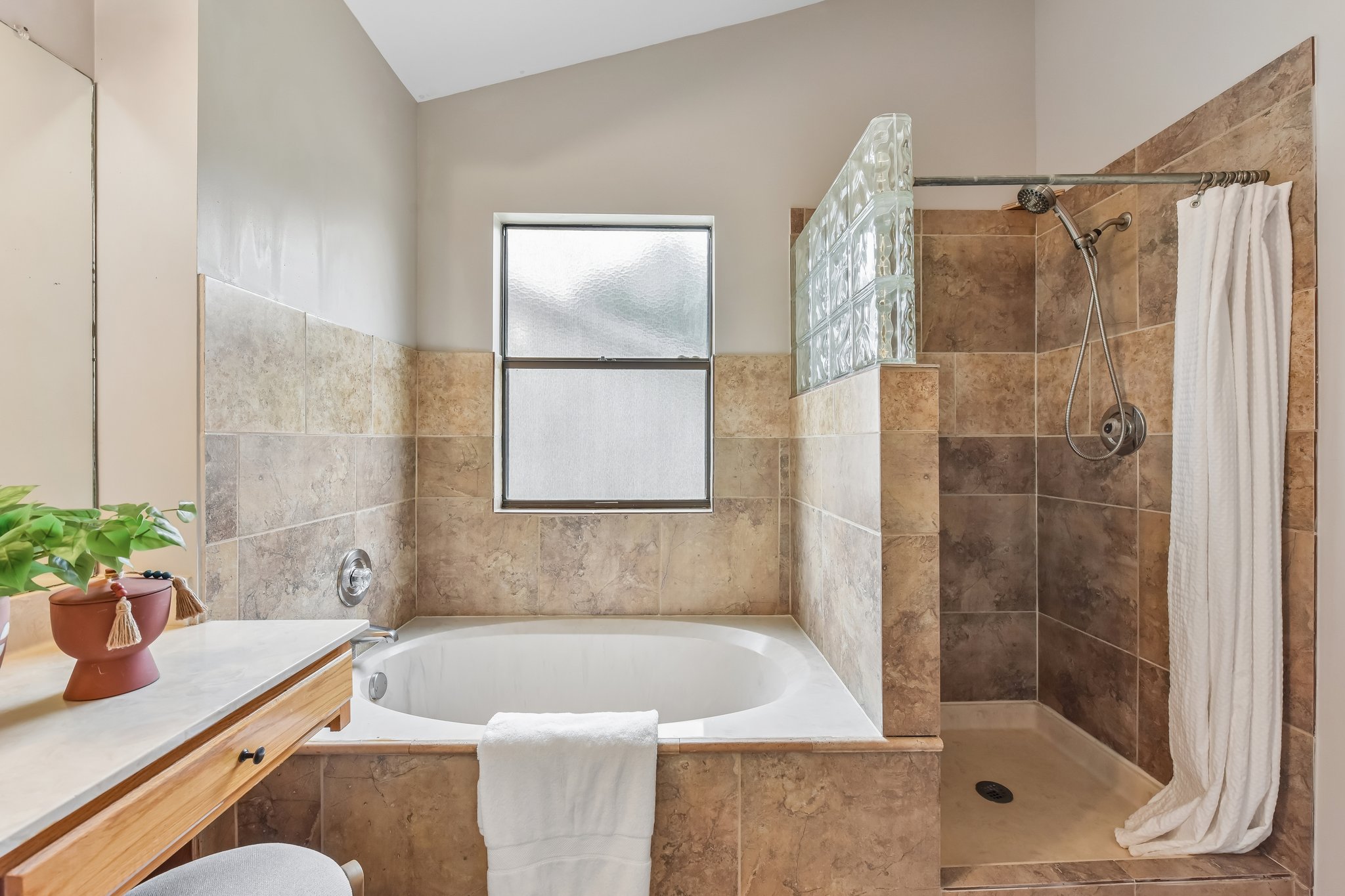 Larkspur Way-S2805-030.jpg