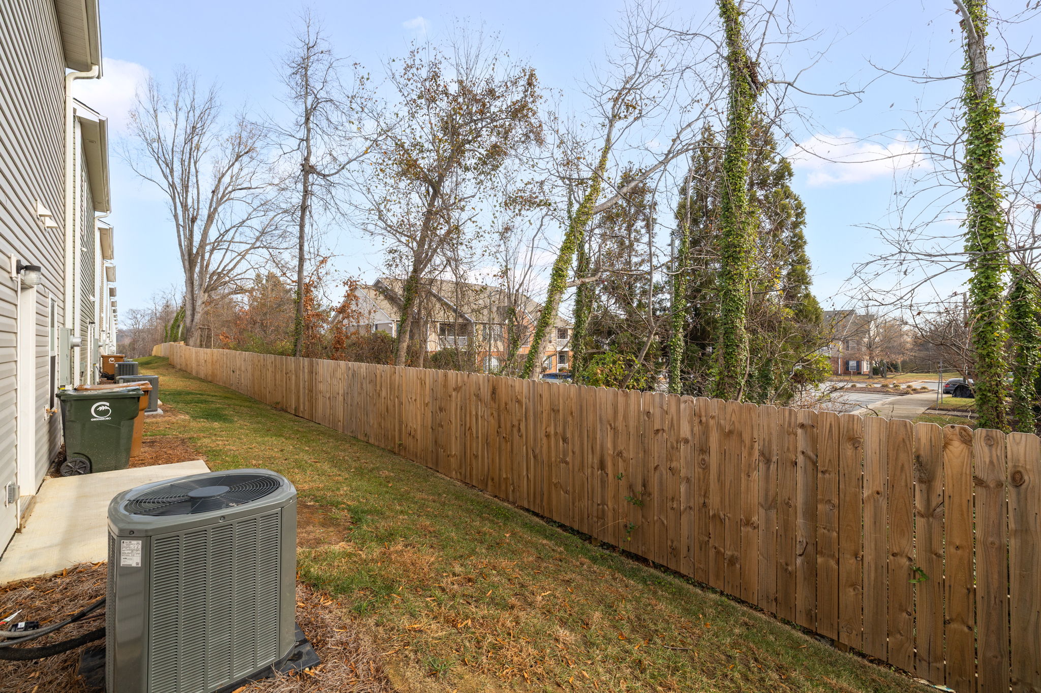 4808 Litlefield Wy-27