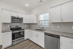 4808 Litlefield Wy-11