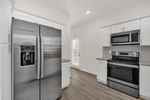 4808 Litlefield Wy-13