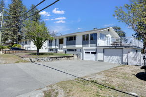  Photo 0