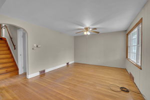  Photo 0