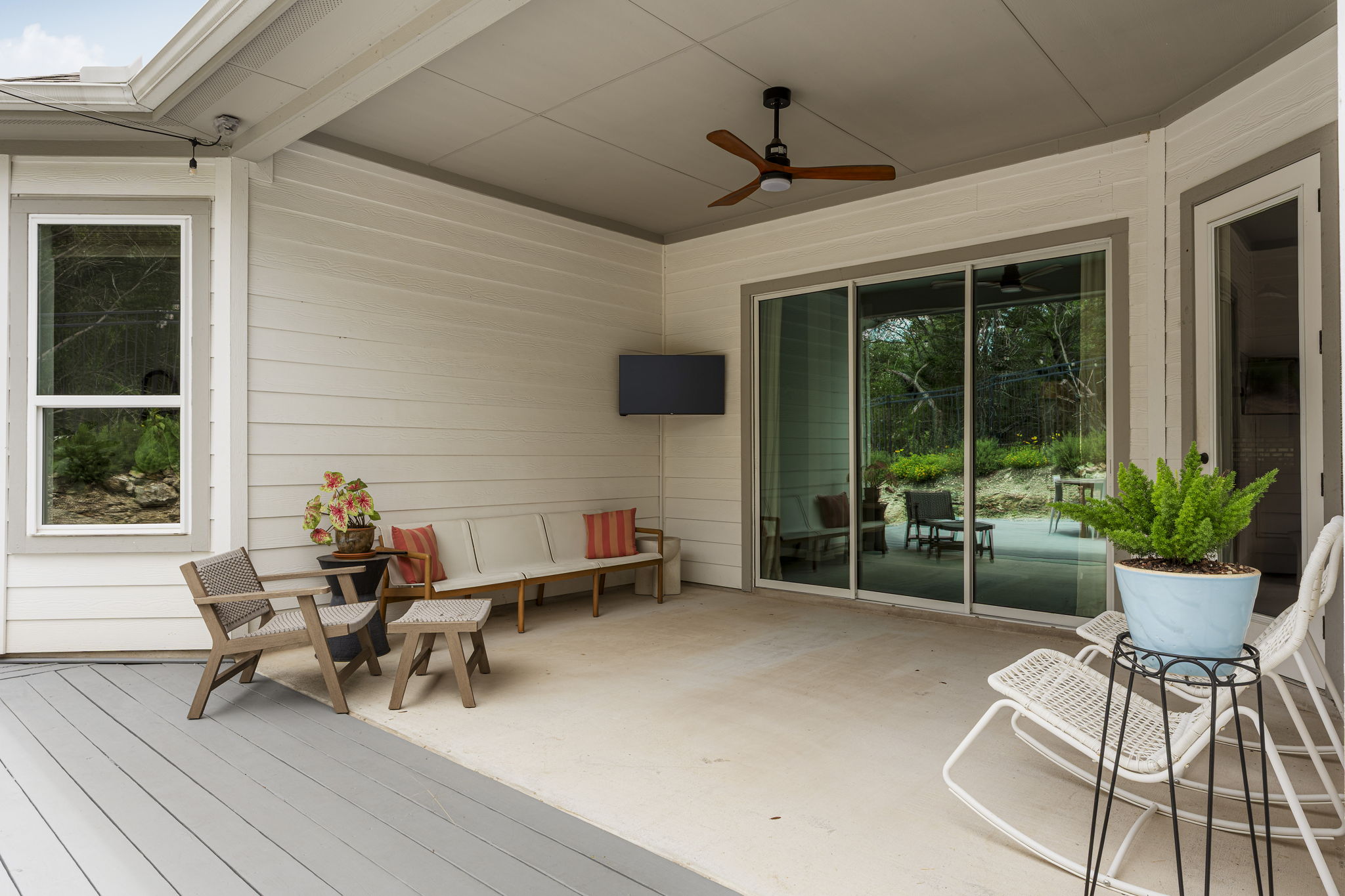  Photo 41