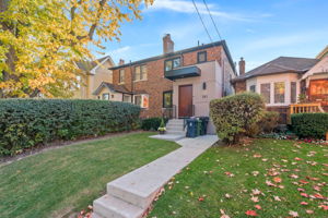 341 Woburn Ave