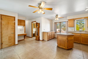 Kitchen (2)