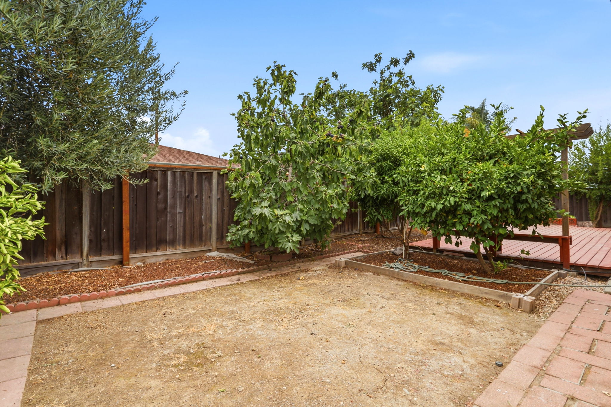 040_F8_3410 Gila Dr