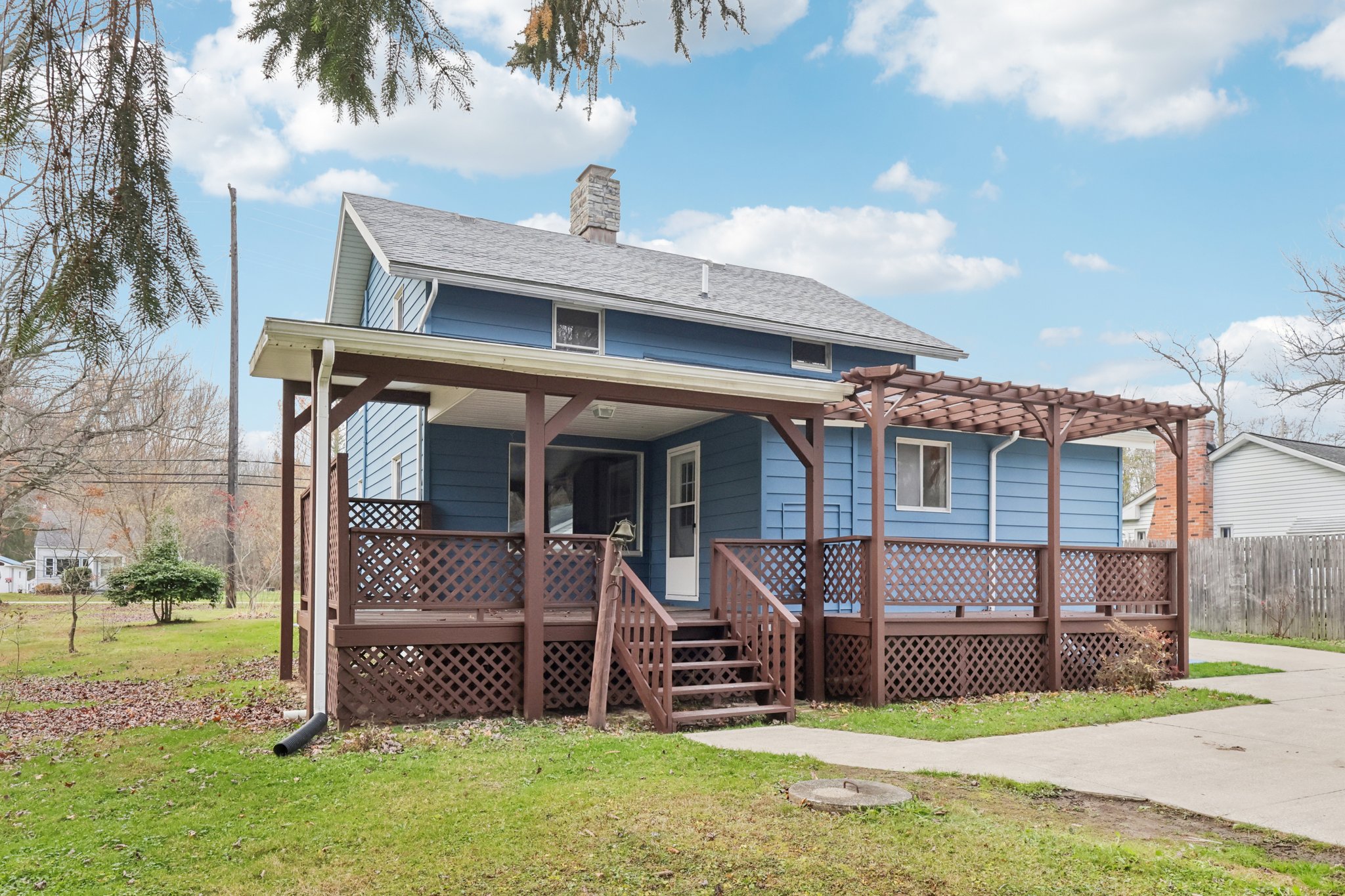 N Broadway-S2111-048.jpg