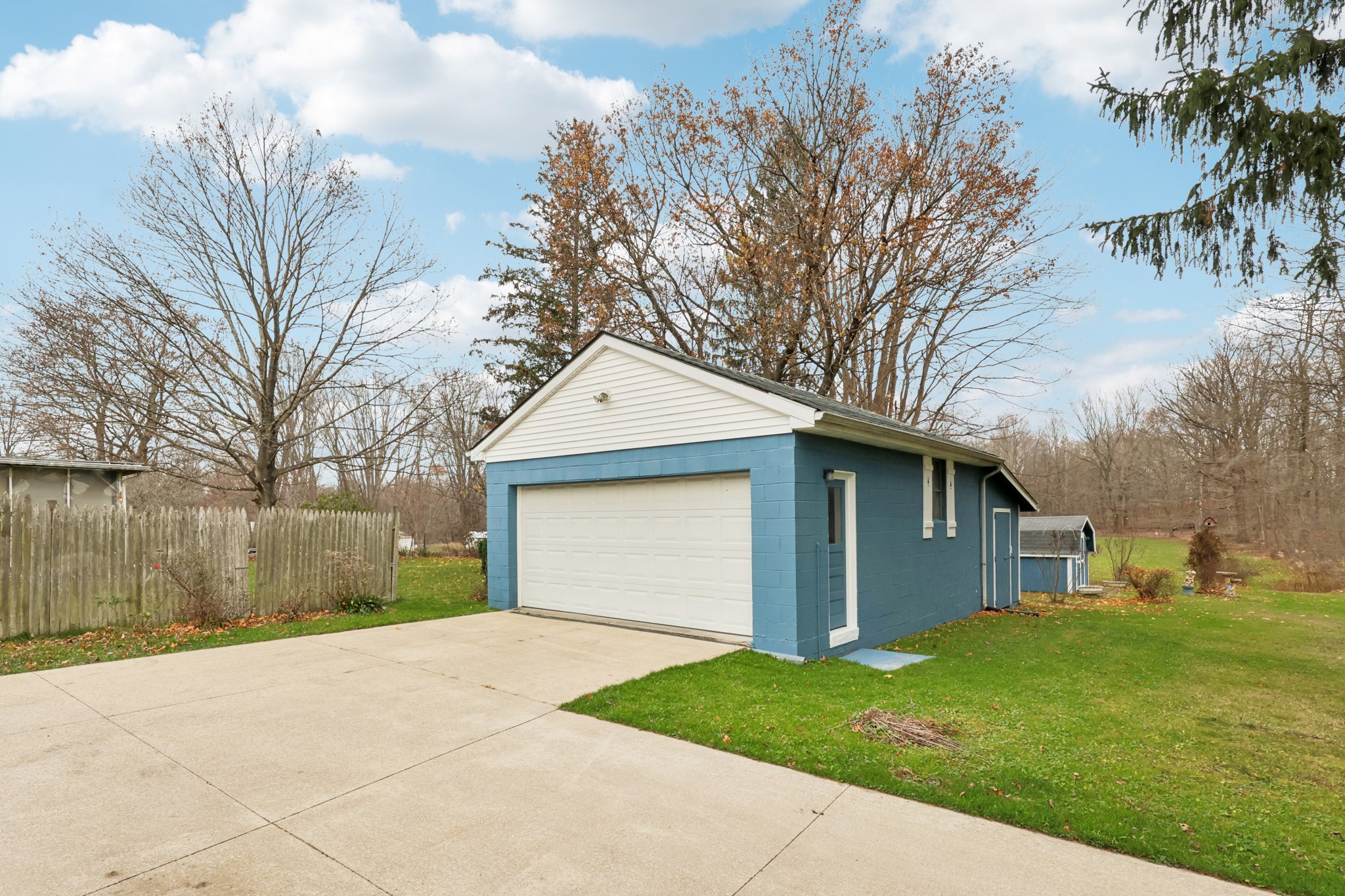 N Broadway-S2111-052.jpg